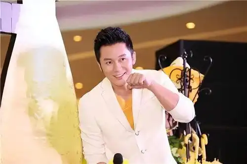 亿万身家李晨6任女友各个美若天仙,坐拥北京9亿四合院
