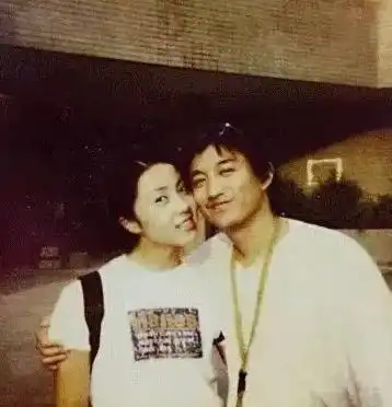 黄磊被扒与刘若英绯闻,孙莉曾在片场大打出手,好丈夫人设不保
