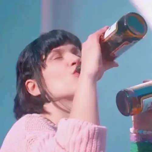 头像短暂的一生,漫长的告别
