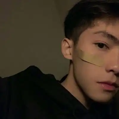 特别特别好看的男生头像最新帅哥头像很吸引人
