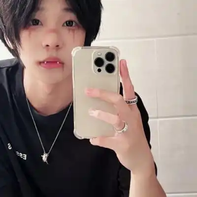 2023可爱非主流男生头像

