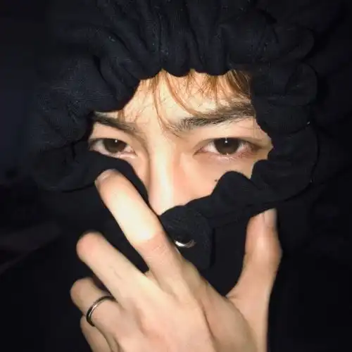 男生是妻管严的3种表现,倘若中两条以上,百分百是小奶狗
