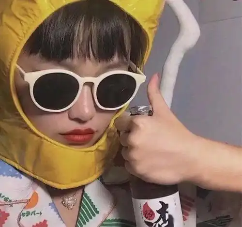 一组搞怪女生头像来袭
