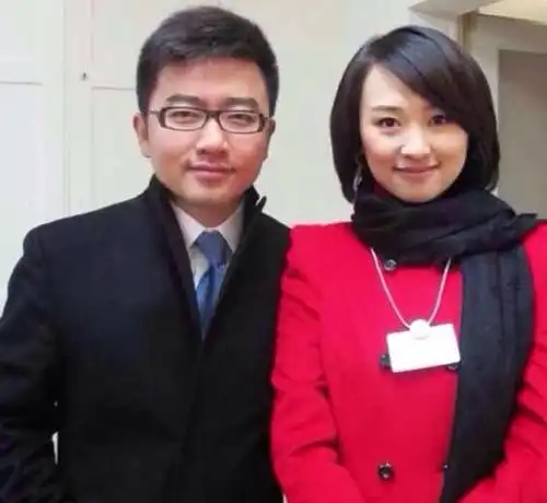 22岁成央视主持人,后因涉嫌违纪被调查,现如今逆袭成女总裁
