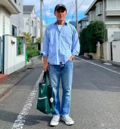 上了年纪的男人,入秋后少穿西装阔腿裤,多穿这些更减龄有气质
