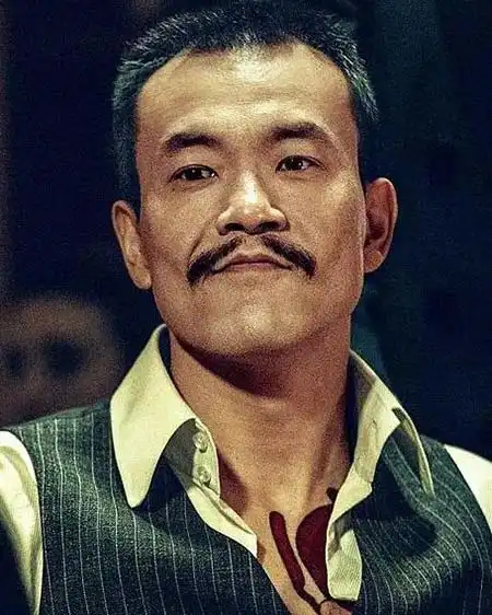 朱潜龙

