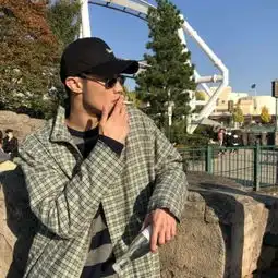 霸气冷酷的男生个性头像
