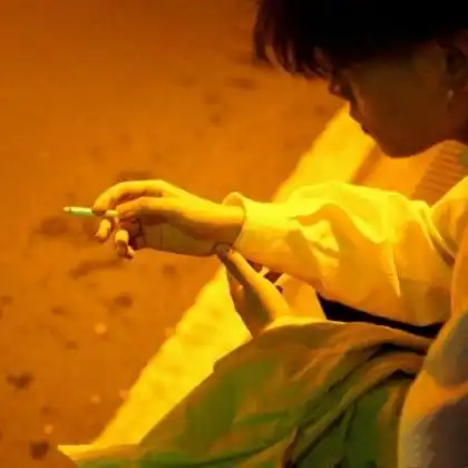 男生伤感头像高清孤独有点失落的比较颓废一点的
