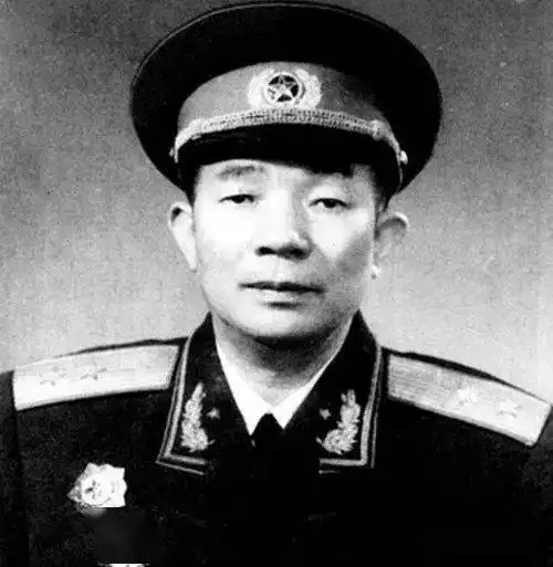 文氏名将开国中将文年生少年投军的故事
