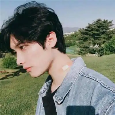 男生喜欢你的5种表现

