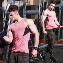 颜值爆表的健身达人,需要帅气的穿搭做衬
