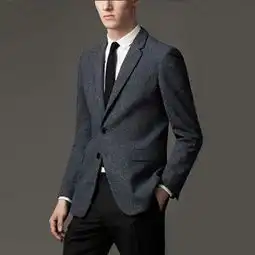 男士服装颜色搭配的选择一向都是很重要的
