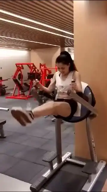 美女健身,这种力量美,我一个大男人都看呆了
