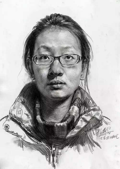 听说你要准备校考,这里最全面的各角度女青年素描头像解析
