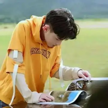 2019快手头像清晰男生高冷大全许一人以偏爱尽此生之慷慨
