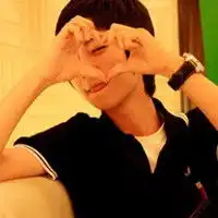 非主流男生qq头像努力追逐第一缕阳光
