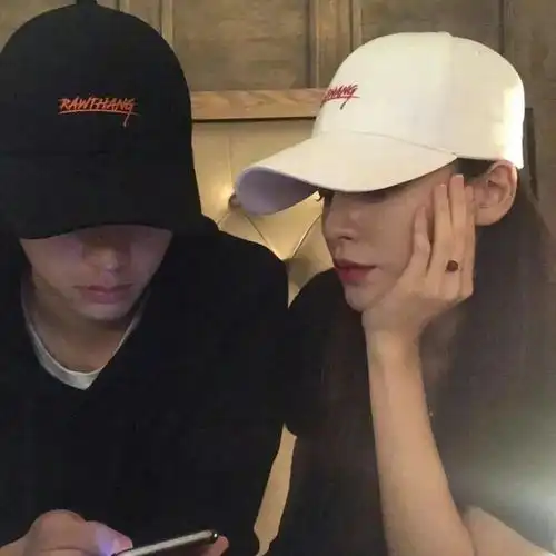 高冷情侣头像一男一女,真人优质
