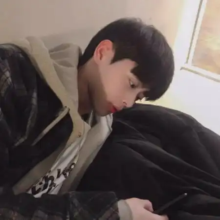 男生真实头像高清,帅自然成就欢喜的人生
