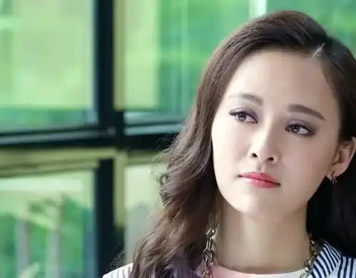 正室怒撕心机小三,哪料却被渣男丈夫伤透了心,这样的男人不值得
