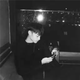 请问这是情侣头像吗
