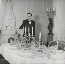 他是20世纪最伟大的服装设计师,终身未婚,却是最懂女人的男人
