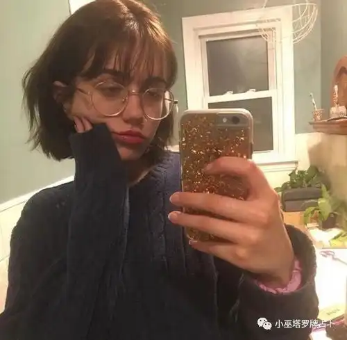 塔罗牌占卜在感情方面你是个很敏感的人吗
