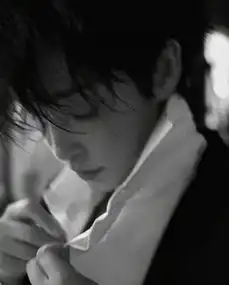 打破性别边界李冰冰挑战短发男装,man过蔡徐坤
