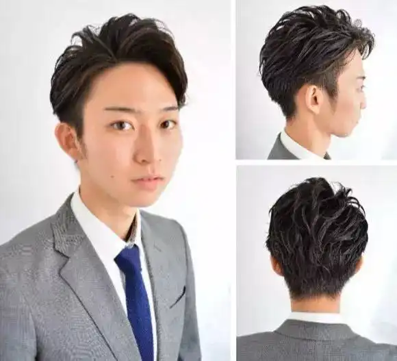 日系职场男士发型散发出成熟又稳重
