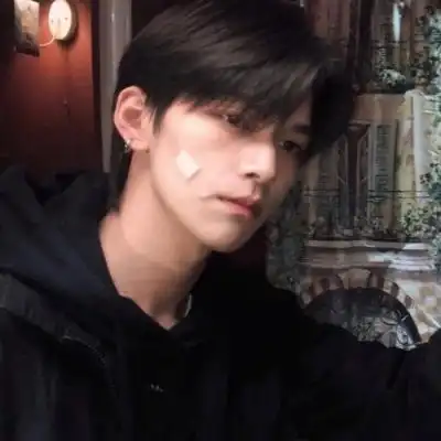 男生头像冰握久了泼杯冷水都觉男生头像我要个性网

