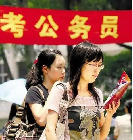 公务员事业编渐成女儿国,这年头,编制招一个男性究竟有多难
