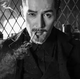 留胡子堪比整容的男星,易烊千玺成熟帅气,最后一位变化大
