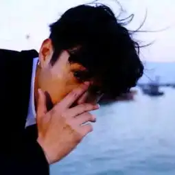 疯狂输出霸气的男生头像
