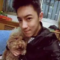 成熟猛男qq男生头像春光明媚你笑的妩媚妖娆
