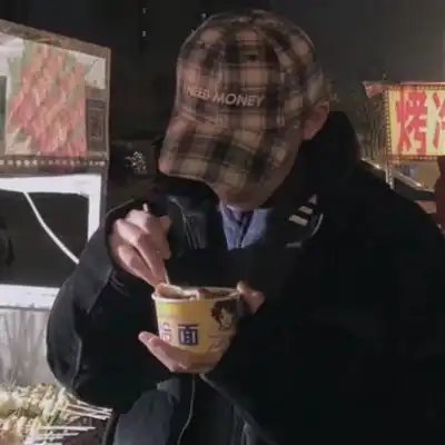 抖音最火男生头像伤感
