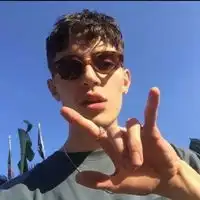 男头像高清外景好看的外景男生头像图
