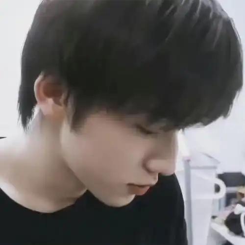 宋亚轩头像合集风趣,呆萌
