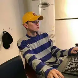 怎么判断男票是不是初吻,若是第一次,一定有这3个表现
