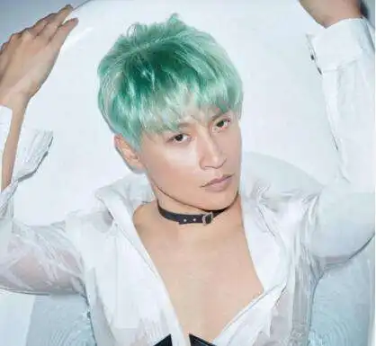 星衣进化史刘昊然,白敬亭领衔,现在的男偶像都自带去油剂
