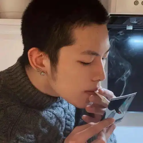 头像丨别再说自己是打工人了
