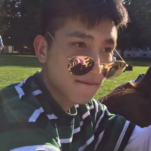 差一年一个月一天一个时辰都不算一辈子啊
