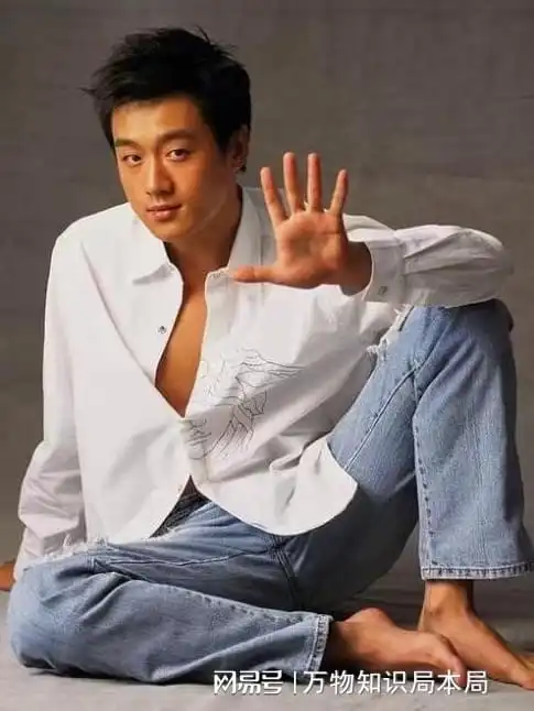 陈道明说对了,不演戏就消失的佟大为,已经走上了另一条大道
