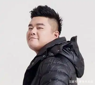 胖的男生适合什么发型
