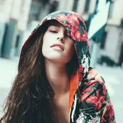 头像你总是随口说但我却总是认真的在难过
