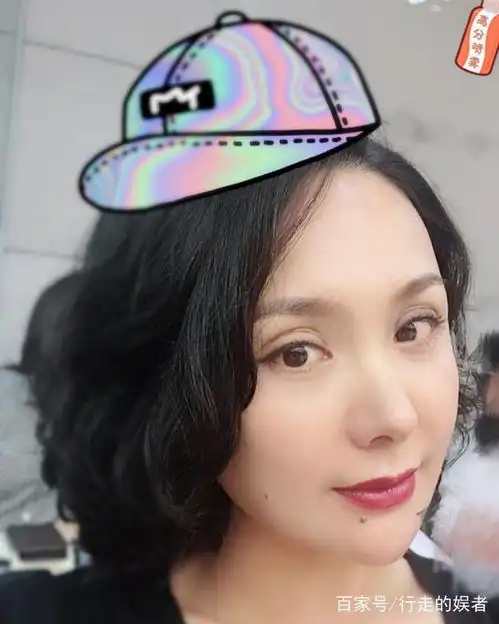 程莉莎自曝为了二胎打了100多针,老公郭晓东被指责男权
