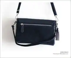 鹿男与奈良新款韩版蛇皮纹潮流精致小巧单肩斜跨真皮女包
