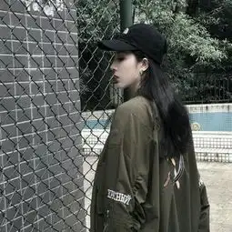 23岁的姑娘,我敬你七杯酒上
