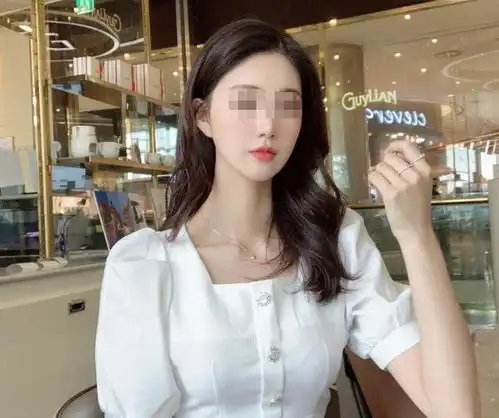 海南25岁女子谢璐,意外得知未婚夫真实身份,含恨从10楼跳下
