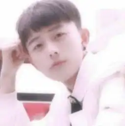 初中时班级老大不敢得罪的3种人,学霸上榜,最后一个绕着走
