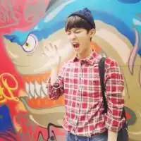 吃醋的小姑娘惹人爱潮流个性男生头像
