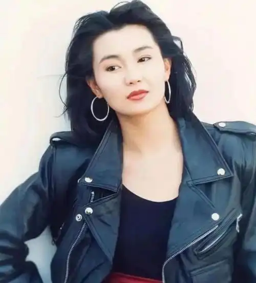 港风不过时看了张曼玉90年代的时尚,才发现今天穿衣也不如她
